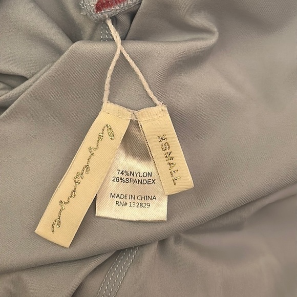 LoveWave Light Blue Athletic Leggings D7 - Picture 2 of 3